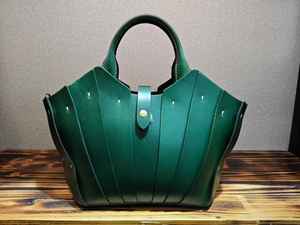 กระเป๋าหนังวัวแท้ งานฝีมือระดับไฮเอนด์ ดีไซน์วินเ<span class=keywords><strong>ท</strong></span>จแบบจีบ สำหรับผู้หญิง - Product Image 4