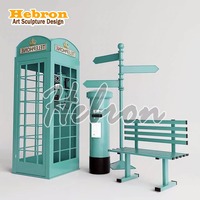 Op maat gemaakte Londense antieke vintage roze telefooncel van metaal, retro telefooncel voor bruiloftdecoratie.