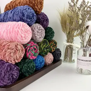 100% nhung Polyester Chenille sợi nhuộm siêu Chunky lớn Crochet dày bán buôn Chenille bền vững Châu Á FDY vòng quay bình thường