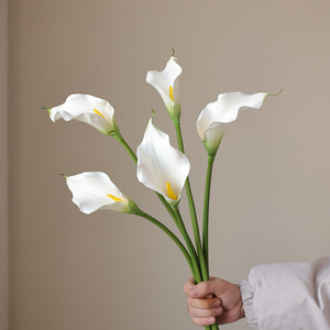 Calla giglio basso MOQ fiori artificiali Boho decorazione per la casa simulazione Calla giglio floreale EVA simulazione giglio - Product Image 2
