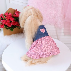 Robe pour chien de compagnie, imprimé léopard rose, décor en forme de cœur en denim, pour petits chiens, toutes saisons - Product Image 1