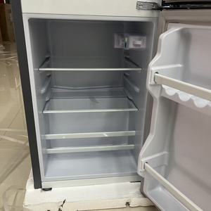 Refrigerador Portátil <span class=keywords><strong>de</strong></span> Doble Puerta <span class=keywords><strong>de</strong></span> 76L, Congelador Superior y Refrigerador Inferior, Refrigerador Pequeño, Electrodoméstico para el Hogar, Venta al Por Mayor <span class=keywords><strong>de</strong></span> Fábrica - Product Image 4
