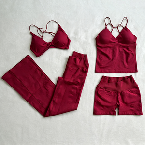 Completo Set Sportivo Donna: Reggiseno Sportivo Seamless con Spalline Incrociate e Leggings a Vita Alta con Effetto Scrunch Butt - Ideale per Allenamento e Yoga - Product Image 2