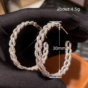 Orecchini a Cerchio Geometrici Grandi per Donne, Gioielli di Tendenza alla Moda - Product Image 5