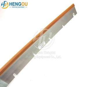 Lama 41.010.180 per macchine da stampa SM102 in poliuretano SM102 pezzi di ricambio 1090x60x0,5mm - Product Image 2