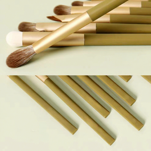 Ensemble professionnel de <span class=keywords><strong>7</strong></span> pinceaux de maquillage, poils synthétiques doux, étiquette privée, logo personnalisé, OEM, collection de pinceaux cosmétiques en gros - Product Image 4