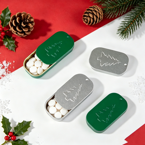Scatola in Metallo Portatile Tascabile Verde Salvia con Coperchio Scorrevole, Elegante Contenitore a Scorrimento con Motivo Natalizio in Rilievo per Caramelle o Pillole - Product Image 2