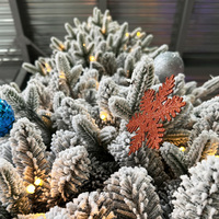 Riesiger Weihnachtsbaum für Innenbereich, 3,65 m, Beflockt, mit LED-Beleuchtung, Schneeeffekt, aus PE und PVC, für die Weihnachtsdekoration