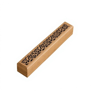 Brûleur d'encens en bois sculpté à la main avec un design floral personnalisé, décoration du Ramadan, présentation sur table, diffuseur aromatique de Bakhoor, cadeaux - Product Image 1
