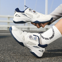 Chaussures de tennis de table et de badminton en microfibre avec logo personnalisé, à fermeture à boucle rotative, respirantes, résistantes à l'usure, décontractées pour hommes