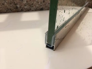 Moderna Guarnizione in PVC per Porta Scorrevole in Vetro per Doccia, Impermeabile, Antiabrasione, Antivento e Resistente all'Umidità - Product Image 3