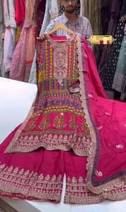 ชุดคุर्ติผ้าจอร์เจตต์ปักลายเต็มตัว พร้อมกางเกงปาลาซโซและผ้าคลุมไหล่ คุณภาพดีจากดีไซเนอร์ ขายส่ง - Product Image 5