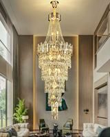 Escalier en colonne avec cristaux multicouches en forme de cône, villa duplex haut de gamme, luminaire suspendu de luxe