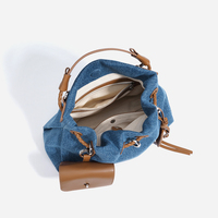 Sac fourre-tout en jean patchwork pour femme avec garniture en cuir véritable de qualité supérieure, sac hobo avec mini porte-monnaie, sac polyvalent à cordon de serrage
