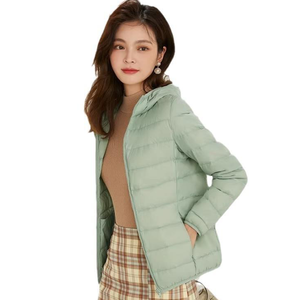 Doudoune légère et chaude pour femme, idéale pour le quotidien décontracté en hiver. - Product Image 4