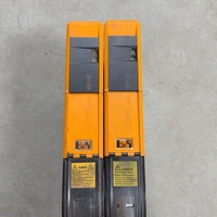8BVI0014HWD0.000-1 Menggerakkan PLC