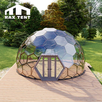 Tente dôme géodésique RAXTENT 7M 8M hexagonale en verre avec panneaux isolants pour le glamping