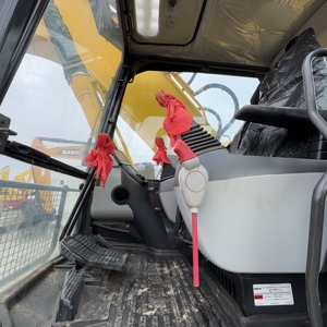 รถขุดไฮดรอลิก KOMATSU PC240LC ขนาด 22 ตัน พร้อมบุ้งขุด สำหรับงานก่อสร้าง มือสอง - Product Image 6