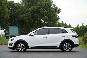 SUV d'occasion <span class=keywords><strong>KX</strong></span> CROSS <span class=keywords><strong>2019</strong></span> : Châssis fiable, grande garde au sol, idéal pour les trajets urbains et périurbains, disponible en stock local. - Product Image 4