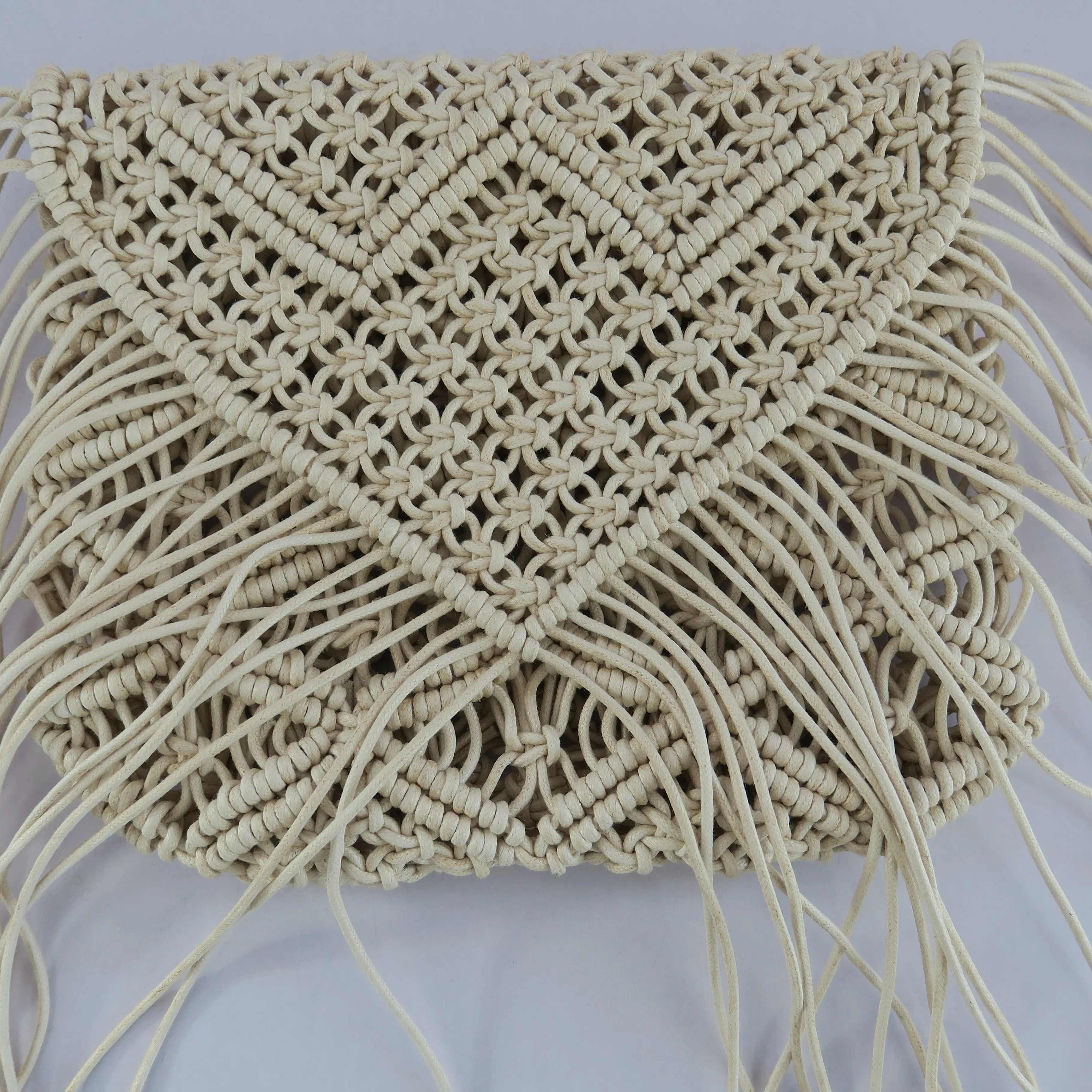 Simple handmade cotton rope straw women hand bags vintagSie tassels crochet Macrame beach bags clutch purses and handbags ladies