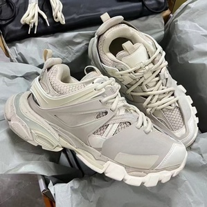 Zapatillas deportivas casuales de alta calidad, estilo minimalista y ligero, desmontables y cosidas. Suela informal y versátil para parejas - Product Image 1