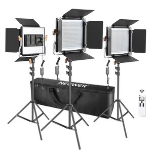 Kit d'éclairage vidéo professionnel Neewer 2 packs avec 480 LED, panneau LED avec écran LCD, télécommande sans fil et support d'éclairage - Product Image 1