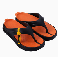 Nouvelles tongs blanches populaires en EVA à semelle épaisse pour hommes, rehaussantes, pour l'extérieur, vente en gros