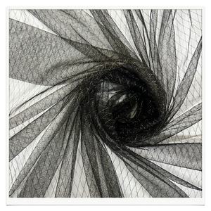 Exquisita Tela de Tul Transparente con Patrón Prismático Metálico Dorado para Trajes de Baño y Vestimenta de Novia - Product Image 1