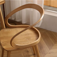 Chaise en bois massif moderne avec ruban décoratif, en bois de caoutchouc naturel, à bords arrondis, pour salon et salle à manger