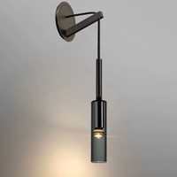 Lampe de chevet postmoderne minimaliste pour salle à manger, lampe de chevet pour chambre à coucher, lustre créatif en cristal de luxe nordique en forme de bouteille de vin avec plusieurs éclairages