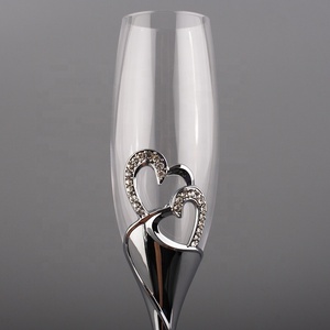 Flûtes à <span class=keywords><strong>champagne</strong></span> personnalisées en cristal avec pied en métal diamanté, verres à vin personnalisés avec gravure pour un usage domestique, cadeaux - Product Image 3
