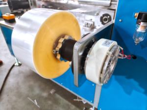 出厂价自动果汁牛奶饮用纸吸管U型包装机 - Product Image 2