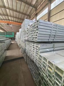 Poutre en U galvanisé à chaud en acier U canal en acier de construction c canal C profil prix Purlin - Product Image 6