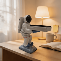 Support de charge pour montre d'astronaute en résine, décoration de bureau en résine, vente en gros fabricant