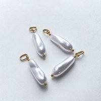Breloques DIY tendance plaquées or 14 carats PVD, pendentifs personnalisés en acier inoxydable, perles d'eau douce naturelles pour la fabrication de bijoux (vente en gros)