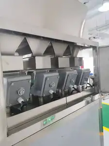 Máquina semiautomática de sellado y envasado de llenado de pesaje de alimentos granulares de alta precisión