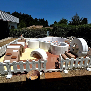 Ensemble de piscines à balles douces personnalisées marron et blanches pour bébés, aire de jeux commerciale pour enfants avec château gonflable et piscine à balles - Product Image 3