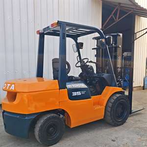 Bekende Japanse merk <span class=keywords><strong>Toyota</strong></span> 3,5 ton 4,5t diesel vorkheftruck met zijdelingse verschuiving, gebruikte vorkheftrucks, hefhoogte 4,5m, te koop. - Product Image 3