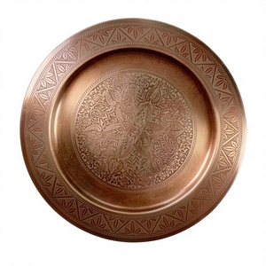 Excellente assiette de service classique en cuivre de designer, écologique, polie, vente chaude, assiette artisanale Saniya - Product Image 4