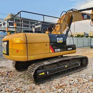 รถขุด CAT320D2L ของ Caterpillar ประหยัดน้ำมัน พร้อมชุดไฮดรอลิกหลักแบบดั้งเดิม พร้อมใช้งานสำหรับงานขนถ่ายในท่าเรือและโครงการในเหมือง - Product Image 1