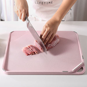 Tabla de cortar de PP de paja de trigo ecológico de grado alimenticio sin BPA de doble cara, bloque de cortar no tóxico con mango de ranura de jugo para Cocina - Product Image 1