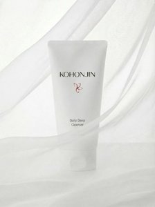 Nettoyant Quotidien K-Beauty Moussant Riche et Dense Doux pour le Visage Peaux Sèches à l'Huile de Coco, Extrait de Lotus et Riz Fermenté - Product Image 4