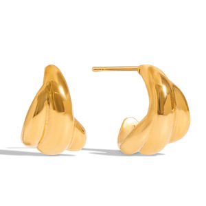 Boucles d'oreilles à trois couches géométriques plaquées or 18 carats pour femmes, bijoux tendance - Product Image 4