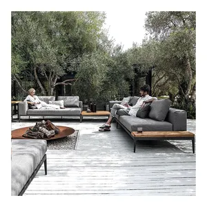 Moderne Modulaire Patio Meubelen Set Grote Dikke Smeedijzeren Acacia Hout Buiten Sofa Kussen Voor Tuin Hotel Woonkamer