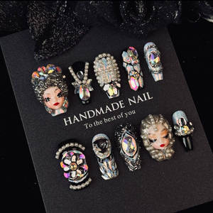 Luxe de haute qualité nouveau Design Spice Girl Nail Art métaux à la main strass portable couverture complète faux ongles - Product Image 1