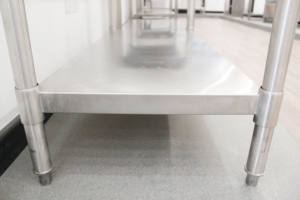 VICTORY KITCHEN-Table de travail en acier inoxydable avec dosseret fabriquée en Chine pour l'hôtellerie-Équipement pour la restauration et la boulangerie - Product Image 5