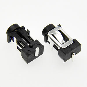 Conector de Alimentación CC DC-055A-1 |   Conector SMT de 3 Pines para Drones de Juguete y Luces LED |   Conector de Barril de 5.5x2.1mm - Product Image 1