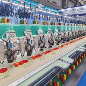 Máquina de bordado de chenilla mixta, 15 + 15, para diseño 3D - Product Image 1