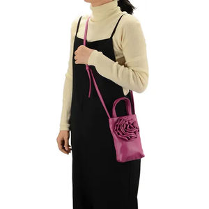 Bolso bandolera multifuncional compacto y portátil de satén de color sólido con forma de flor, nueva moda 2026 - Product Image 1