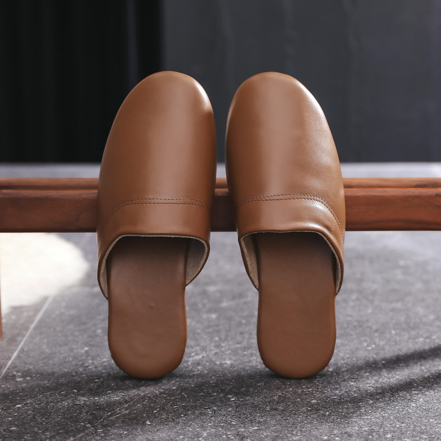 สีน้ำตาล